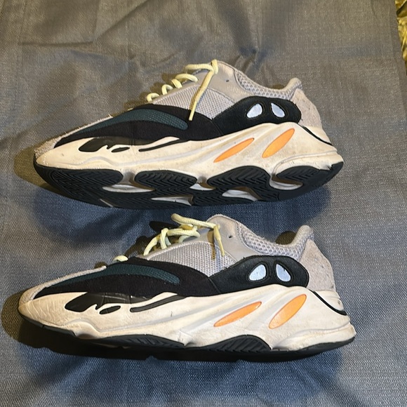 Yeezy boost 700 wave runner - Picture 3 of 7